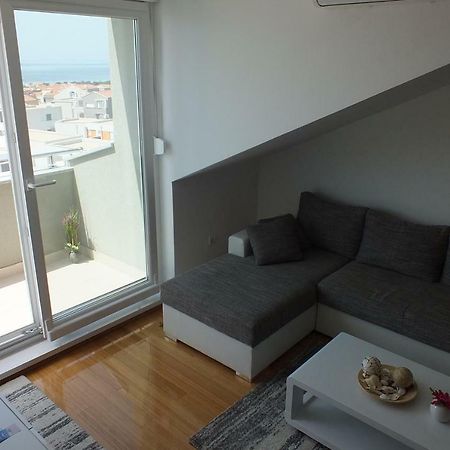 Apartment Silvija Novalja Exterior photo